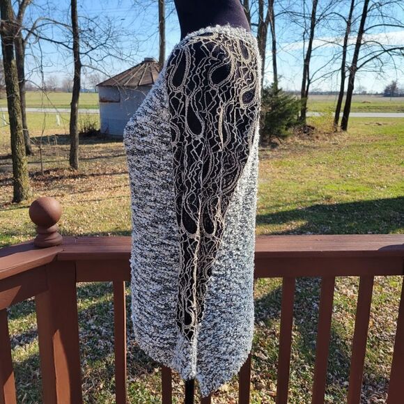 Anthropologie Escio Women's Black Ivory Long Lace Sleeve Wide Neck Sweater Sz S - Picture 9 of 16
